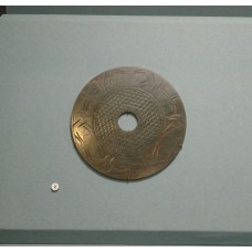  Jade Bi Disc with double-bodied dragon and phoenix pattern